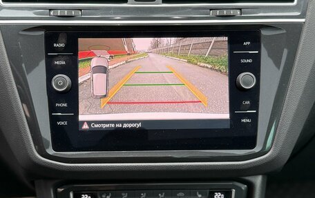 Volkswagen Tiguan II, 2018 год, 3 150 000 рублей, 21 фотография