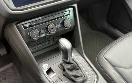 Volkswagen Tiguan II, 2018 год, 3 150 000 рублей, 22 фотография