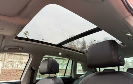 Volkswagen Tiguan II, 2018 год, 3 150 000 рублей, 24 фотография