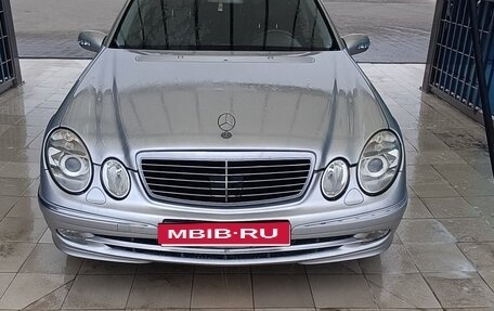 Mercedes-Benz E-Класс, 2002 год, 950 000 рублей, 1 фотография