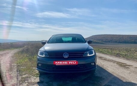 Volkswagen Jetta VI, 2018 год, 1 700 000 рублей, 3 фотография