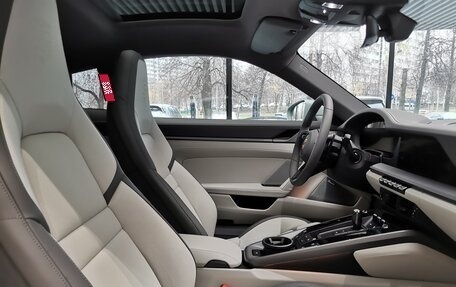 Porsche 911, 2025 год, 23 730 000 рублей, 32 фотография