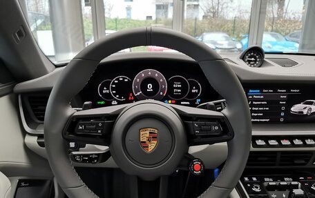 Porsche 911, 2025 год, 23 730 000 рублей, 34 фотография