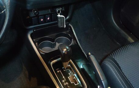 Mitsubishi Outlander III рестайлинг 3, 2018 год, 1 820 000 рублей, 21 фотография