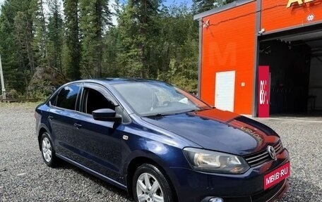 Volkswagen Polo VI (EU Market), 2012 год, 750 000 рублей, 2 фотография
