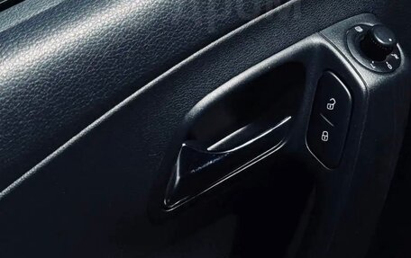 Volkswagen Polo VI (EU Market), 2012 год, 750 000 рублей, 9 фотография