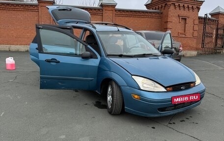 Ford Focus IV, 2001 год, 230 000 рублей, 3 фотография
