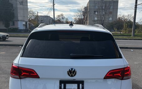 Volkswagen Taos, 2022 год, 2 050 000 рублей, 4 фотография
