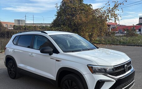 Volkswagen Taos, 2022 год, 2 050 000 рублей, 3 фотография