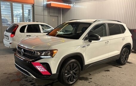 Volkswagen Taos, 2022 год, 2 050 000 рублей, 14 фотография