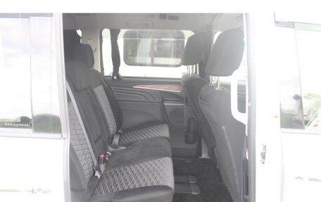 Mitsubishi Delica D:5 I, 2022 год, 4 288 000 рублей, 17 фотография