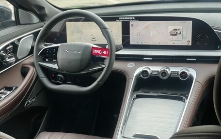 CheryExeed TXL, 2024 год, 3 800 000 рублей, 7 фотография