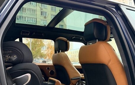 Land Rover Range Rover IV рестайлинг, 2018 год, 5 100 000 рублей, 18 фотография