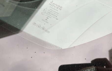 Land Rover Range Rover IV рестайлинг, 2018 год, 5 100 000 рублей, 40 фотография