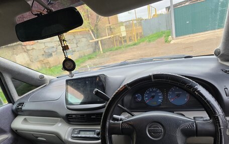 Nissan Serena II, 2001 год, 800 000 рублей, 12 фотография