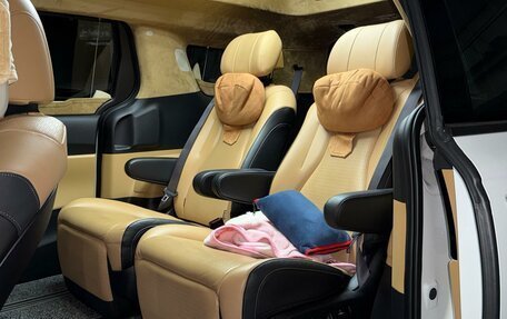 KIA Carnival, 2022 год, 5 500 000 рублей, 8 фотография