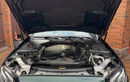 Mercedes-Benz E-Класс, 2020 год, 4 750 000 рублей, 1 фотография