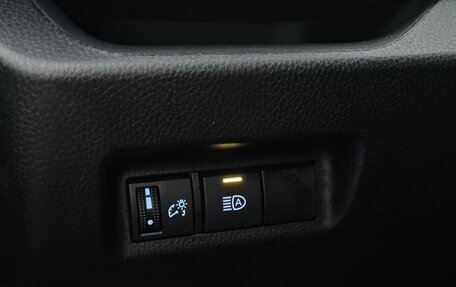 Toyota RAV4, 2021 год, 3 800 000 рублей, 17 фотография