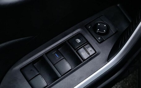 Toyota RAV4, 2021 год, 3 800 000 рублей, 18 фотография