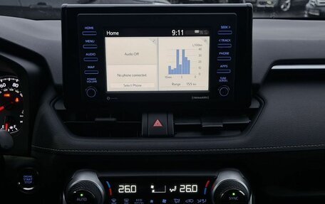 Toyota RAV4, 2021 год, 3 800 000 рублей, 21 фотография