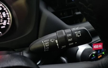 Toyota RAV4, 2021 год, 3 800 000 рублей, 14 фотография