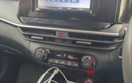 Nissan Note, 2021 год, 1 800 000 рублей, 7 фотография