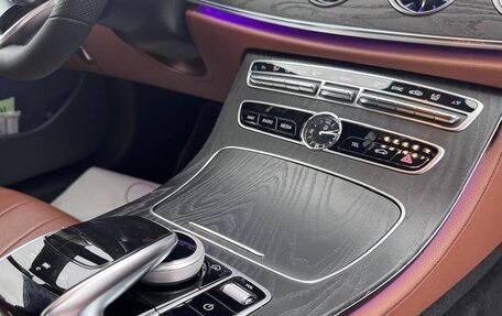 Mercedes-Benz E-Класс, 2020 год, 4 750 000 рублей, 11 фотография