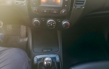 KIA Cerato III, 2014 год, 880 000 рублей, 2 фотография