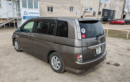Toyota ISis I, 2012 год, 1 425 000 рублей, 4 фотография