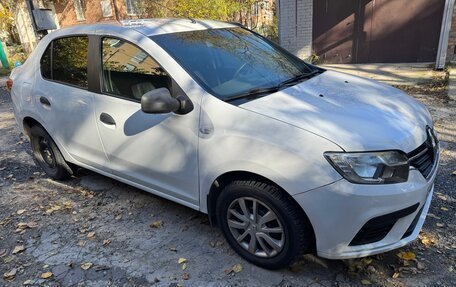 Renault Logan II, 2018 год, 550 000 рублей, 6 фотография