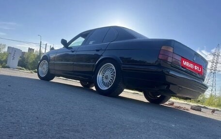 BMW 5 серия, 1990 год, 400 000 рублей, 3 фотография