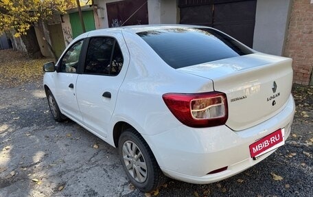 Renault Logan II, 2018 год, 550 000 рублей, 3 фотография