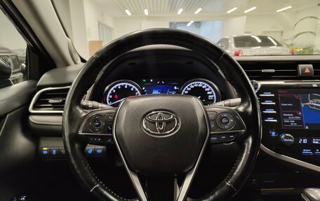 Toyota Camry, 2018 год, 2 949 000 рублей, 14 фотография