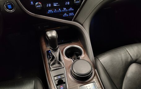 Toyota Camry, 2018 год, 2 949 000 рублей, 13 фотография