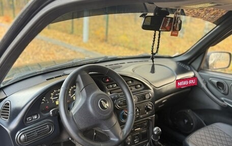 Chevrolet Niva I рестайлинг, 2017 год, 650 000 рублей, 5 фотография