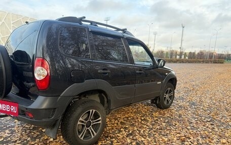 Chevrolet Niva I рестайлинг, 2017 год, 650 000 рублей, 4 фотография