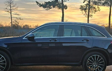 Mercedes-Benz GLC, 2018 год, 3 300 000 рублей, 3 фотография
