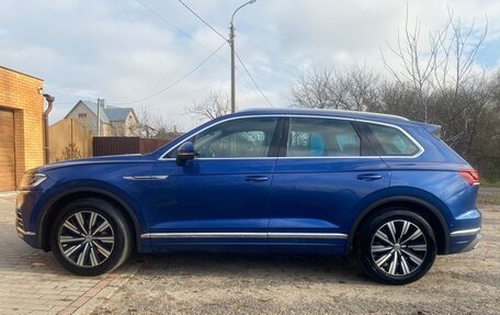 Volkswagen Touareg III, 2019 год, 4 900 000 рублей, 6 фотография