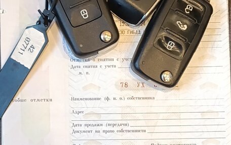 Volkswagen Multivan T6 рестайлинг, 2017 год, 3 250 000 рублей, 19 фотография