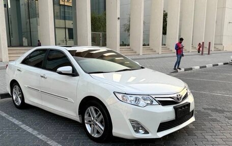 Toyota Camry, 2015 год, 1 700 000 рублей, 4 фотография