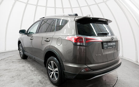 Toyota RAV4, 2018 год, 2 340 000 рублей, 8 фотография