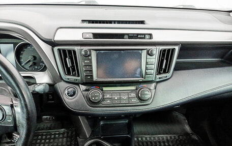 Toyota RAV4, 2018 год, 2 340 000 рублей, 18 фотография