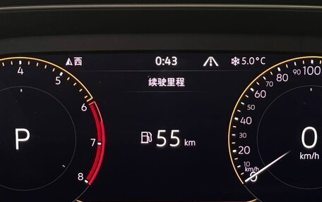 Volkswagen T-Cross I, 2022 год, 1 940 000 рублей, 7 фотография