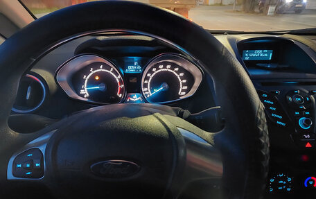 Ford Fiesta, 2016 год, 810 000 рублей, 2 фотография