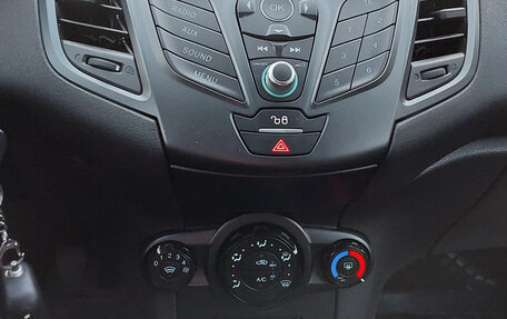 Ford Fiesta, 2016 год, 810 000 рублей, 6 фотография