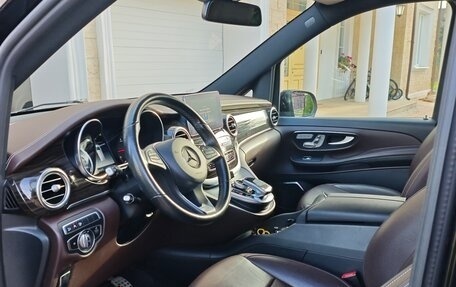 Mercedes-Benz V-Класс, 2018 год, 6 000 000 рублей, 7 фотография