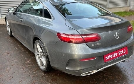 Mercedes-Benz E-Класс, 2017 год, 4 200 000 рублей, 4 фотография