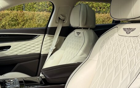 Bentley Flying Spur, 2023 год, 33 000 000 рублей, 15 фотография