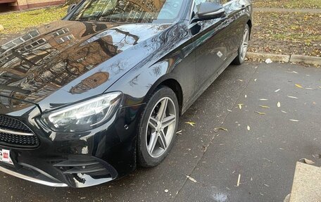 Mercedes-Benz E-Класс, 2021 год, 3 650 000 рублей, 5 фотография