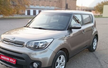 KIA Soul II рестайлинг, 2018 год, 1 400 000 рублей, 1 фотография